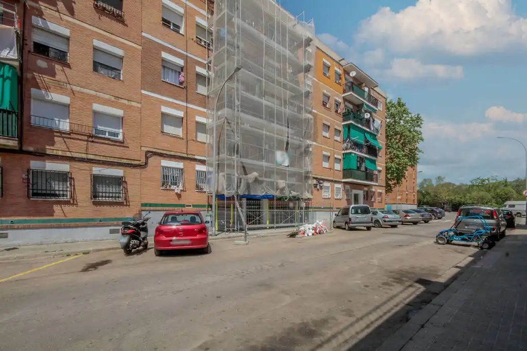 Flat with lift for sale in C/ Ramón Jove