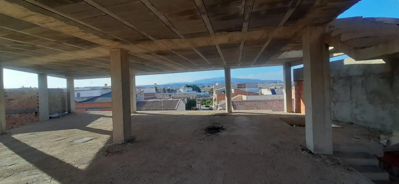 Vista exterior de Edifici en venda en Campos del Río