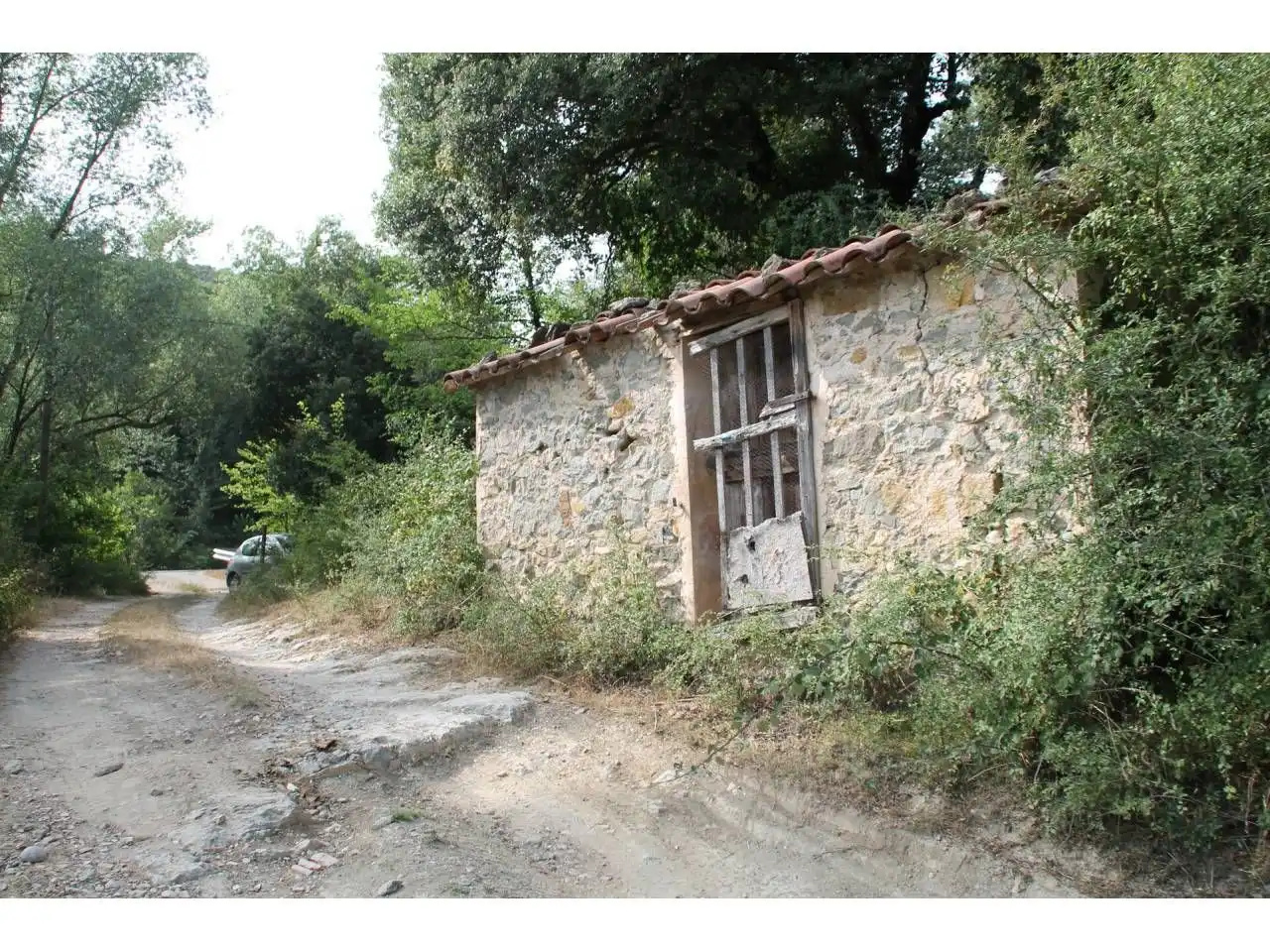 Vista exterior de Finca rústica en venda en Sant Feliu de Pallerols amb Jardí privat i Terrassa