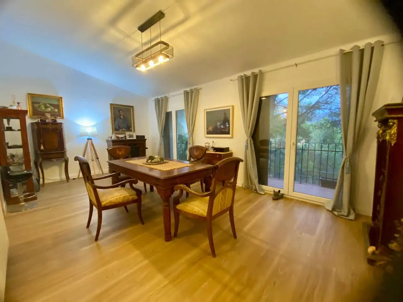 Menjador de Casa o xalet en venda en Benicasim / Benicàssim amb Aire condicionat, Jardí privat i Terrassa
