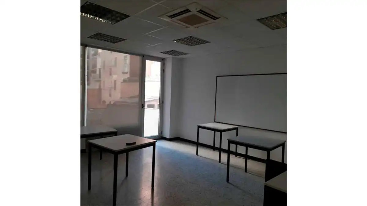 Büro zum Verkauf in PRAT DE LA RIBA, 78, Príncep de Viana - Clot -Xalets Humbert Torres