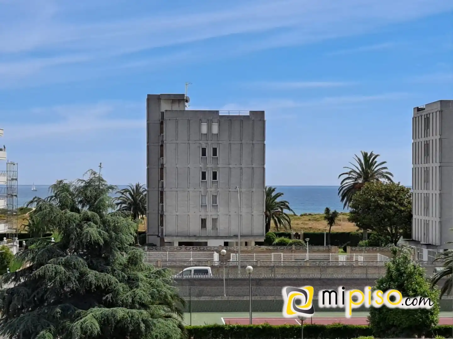 Exterior view of Flat for rent in Laredo  with Furnished