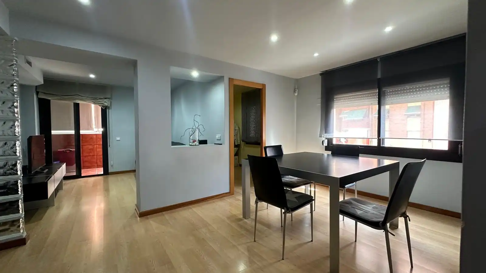 Dining room of Flat for sale in Badalona  with Air Conditioner, Heating and Parquet flooring