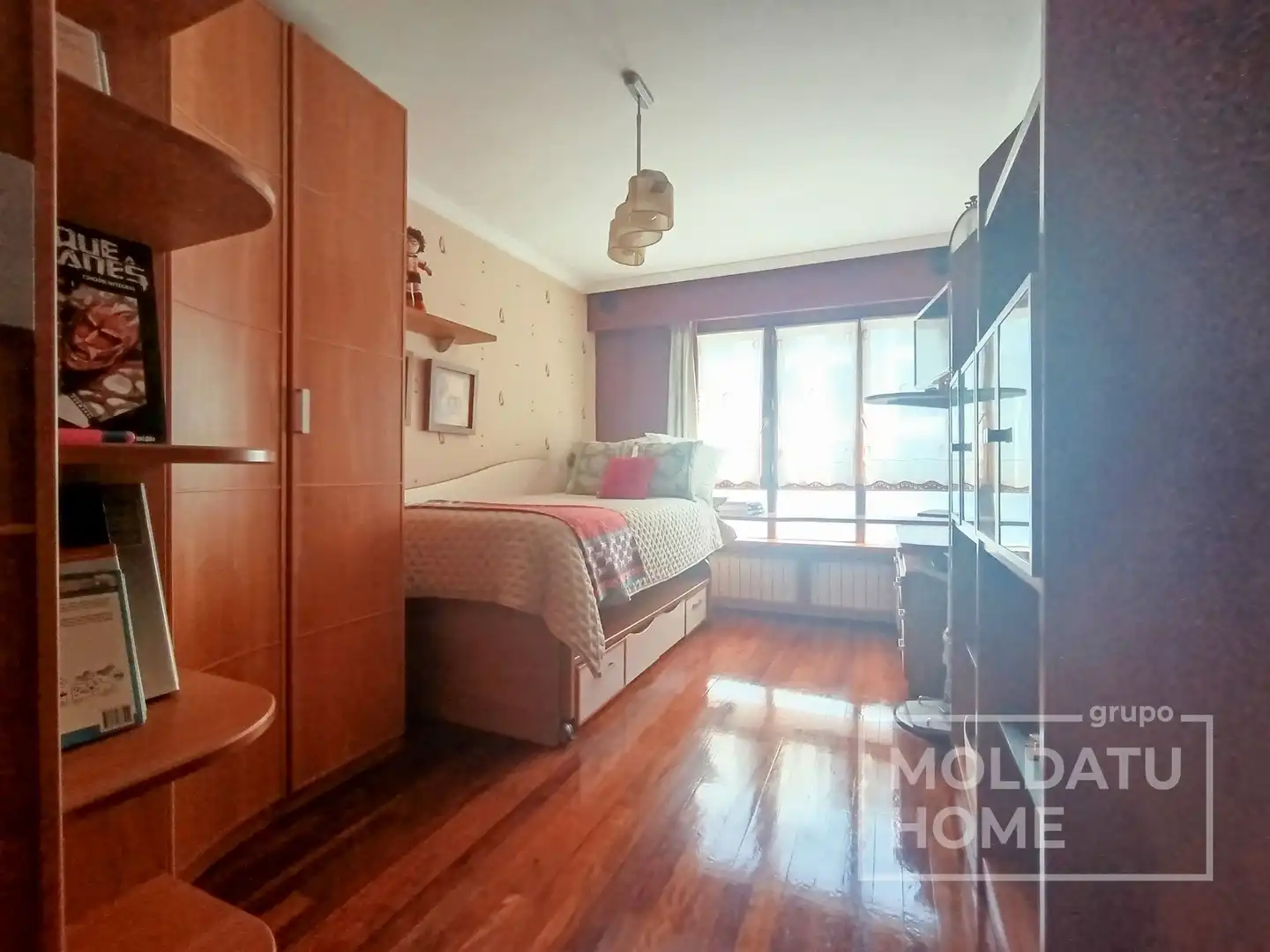 Habitación de Piso en venta en Irun  con Calefacción, Terraza y Trastero