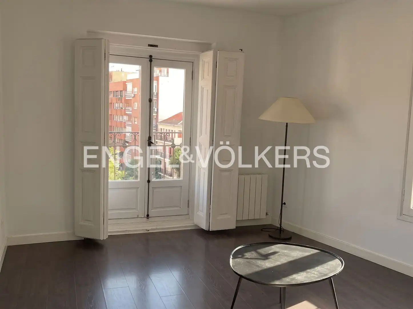 Piso con terraza en alquiler en Calle de Santa Engracia, imagen 2