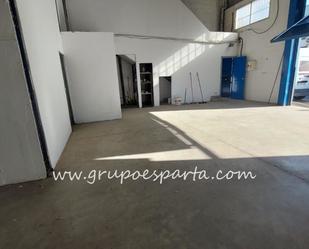 Nau industrial en venda en Gines