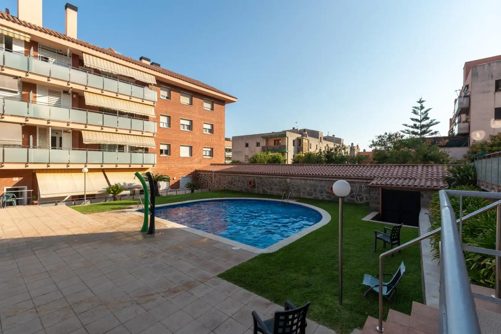 Piscina de Àtic en venda en Sant Feliu de Llobregat amb Aire condicionat, Calefacció i Jardí privat