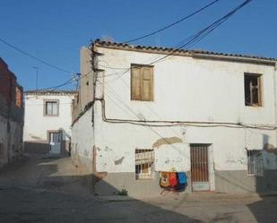 Vista exterior de Casa o xalet en venda en Linares amb Terrassa