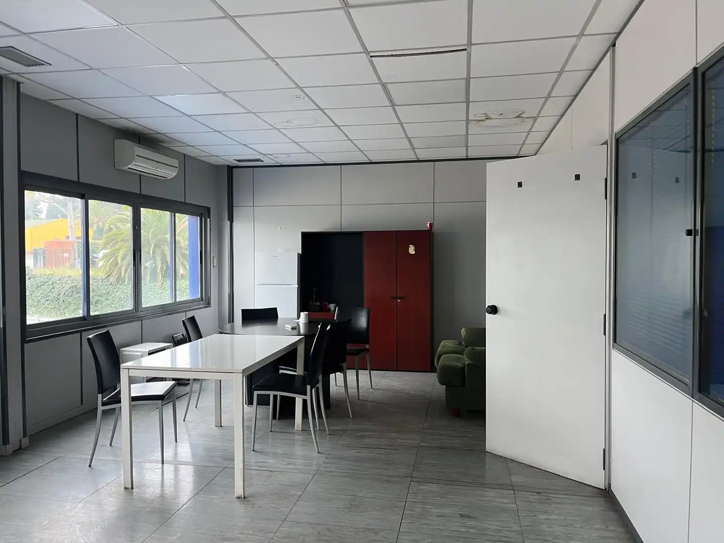 Nau industrial de lloguer en Castellbisbal amb Calefacció i Alarma