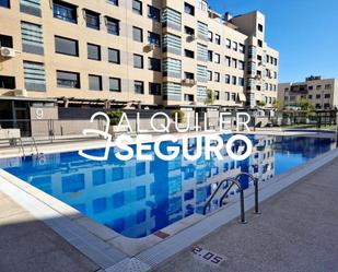 Piscina de Pis de lloguer en Fuenlabrada amb Piscina