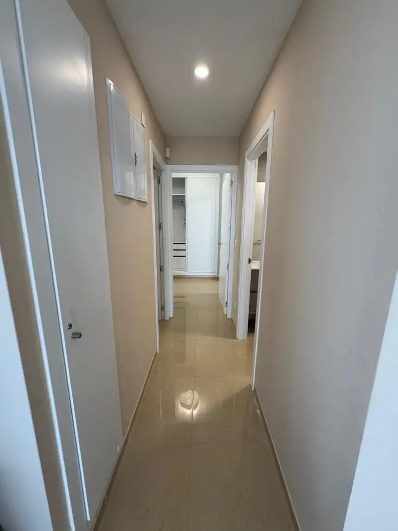 Apartament amb terrassa en venda a Calle Edificio Ciudad Jardín, imagen 6