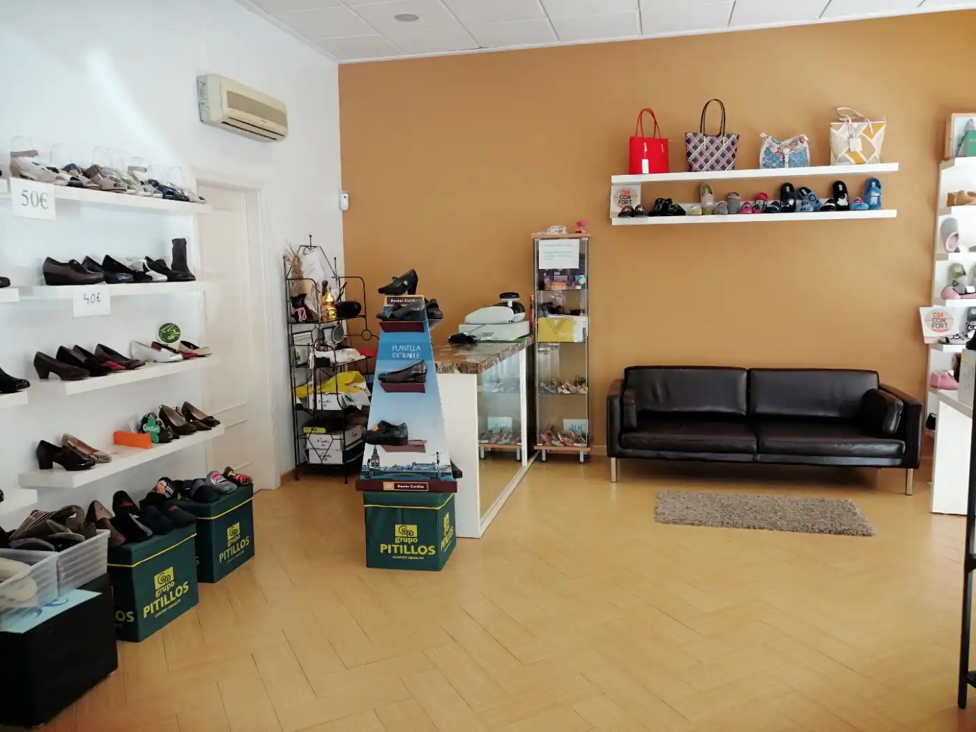 Business premises for sale in Calle Calle de Cervantes, imagen 10