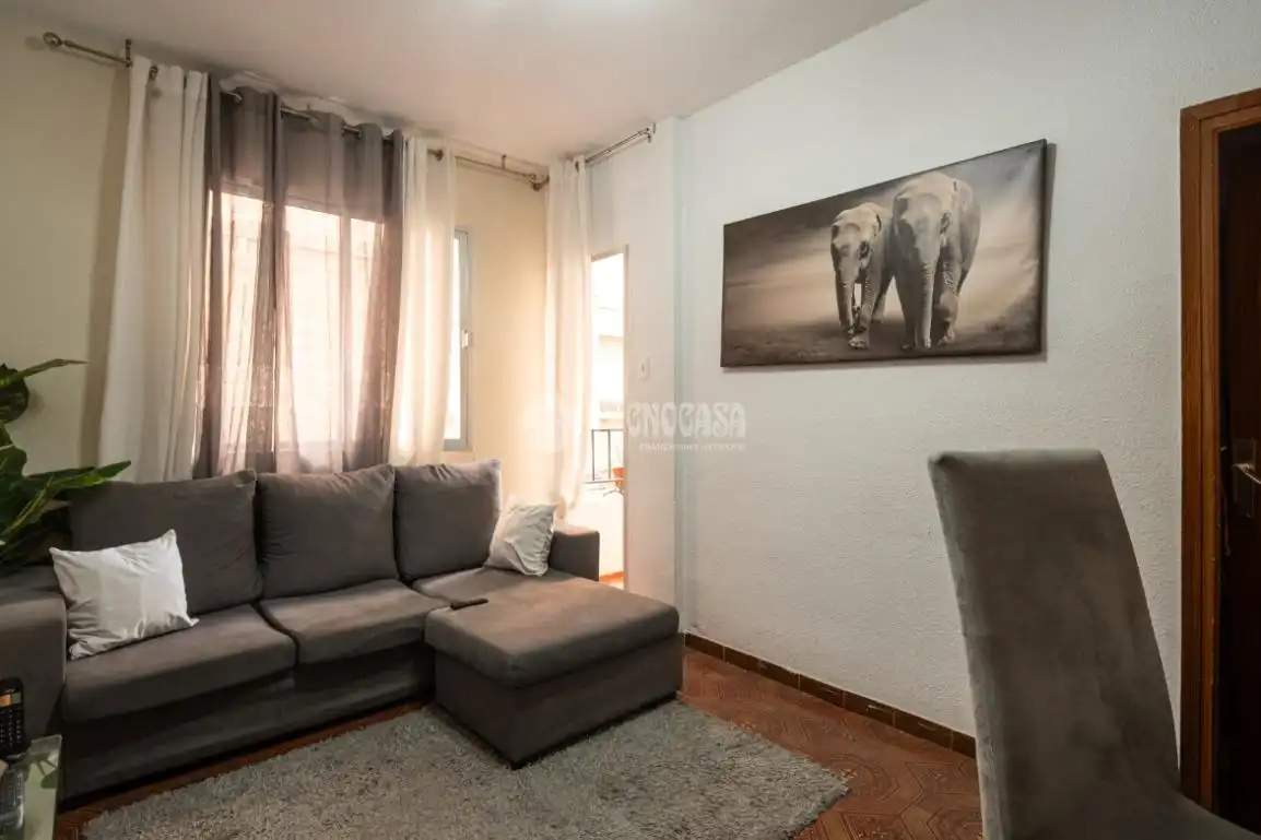 Living room of Flat for sale in Granada  with Balcony