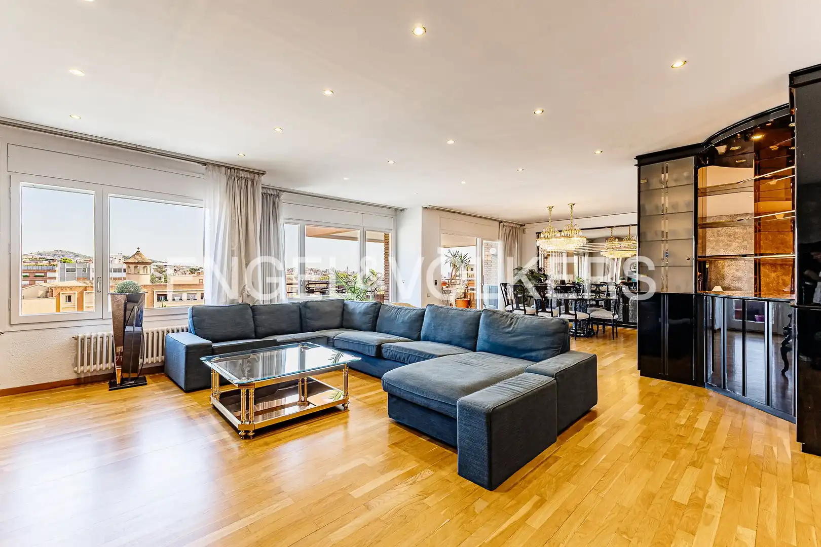 Flat with terrace to rent in Sarrià - Sant Gervasi