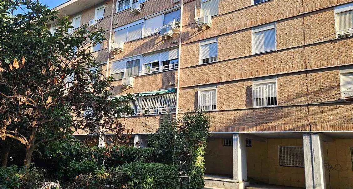Vista exterior de Pis en venda en Alcalá de Henares