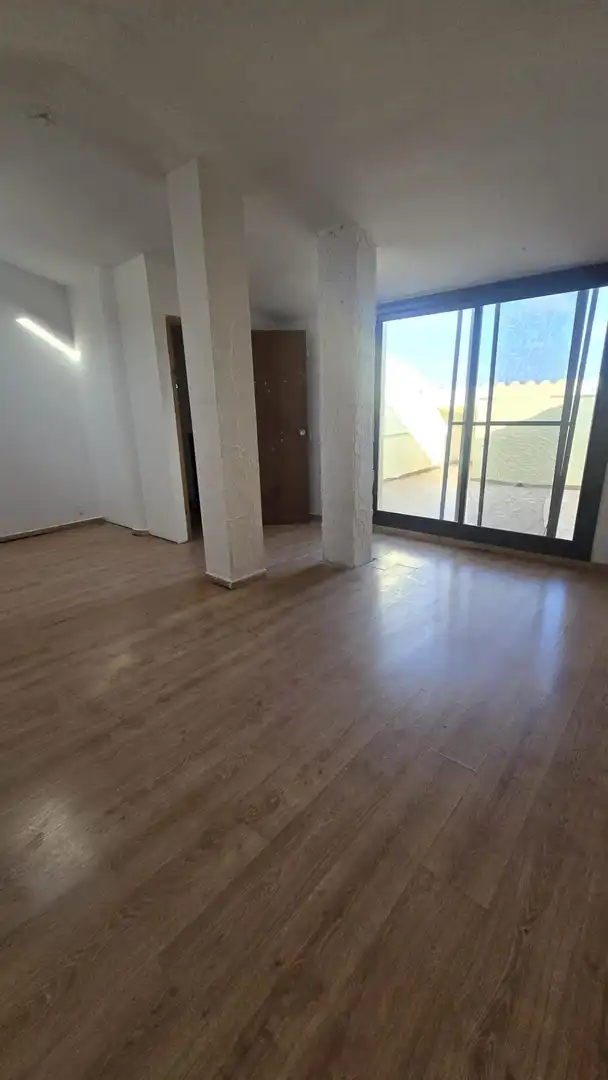 Apartament en venda a Mestre Felix Gracia, Deltebre