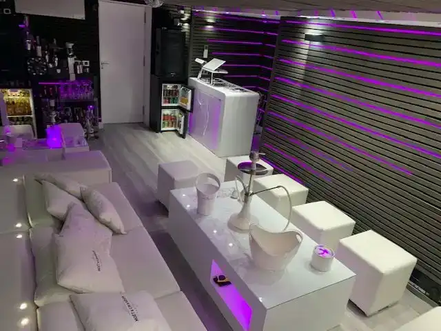 Sala d'estar de Dúplex de lloguer en Madrid amb Aire condicionat, Parquet i Moblat
