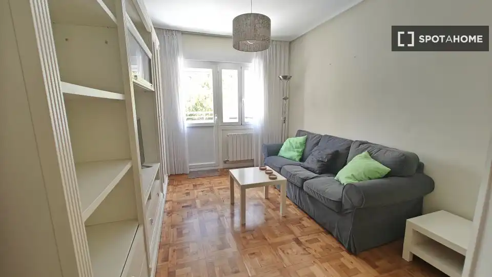 Sala d'estar de Apartament per a compartir en Leioa amb Aire condicionat, Calefacció i Terrassa