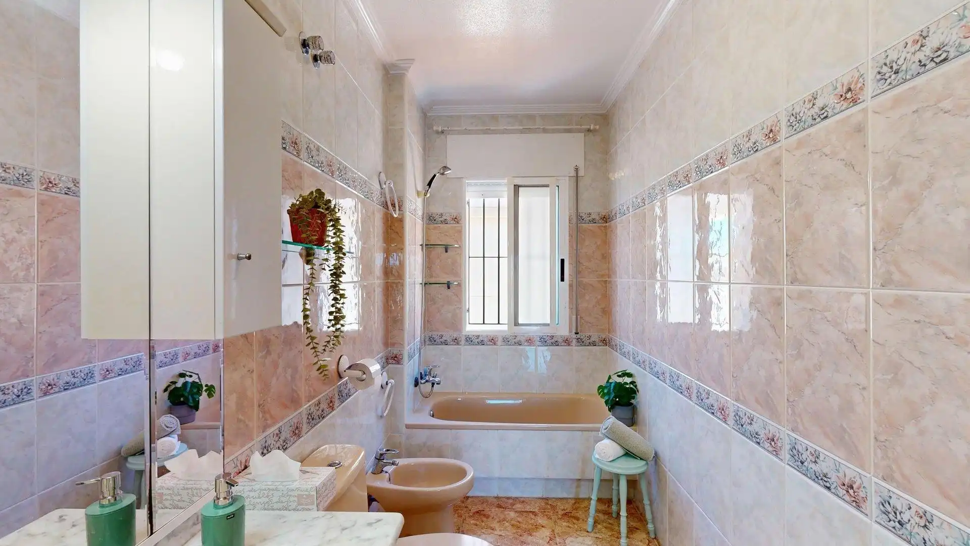 Baño de Casa adosada en venta en Pilar de la Horadada con Jardín privado, Terraza y Balcón