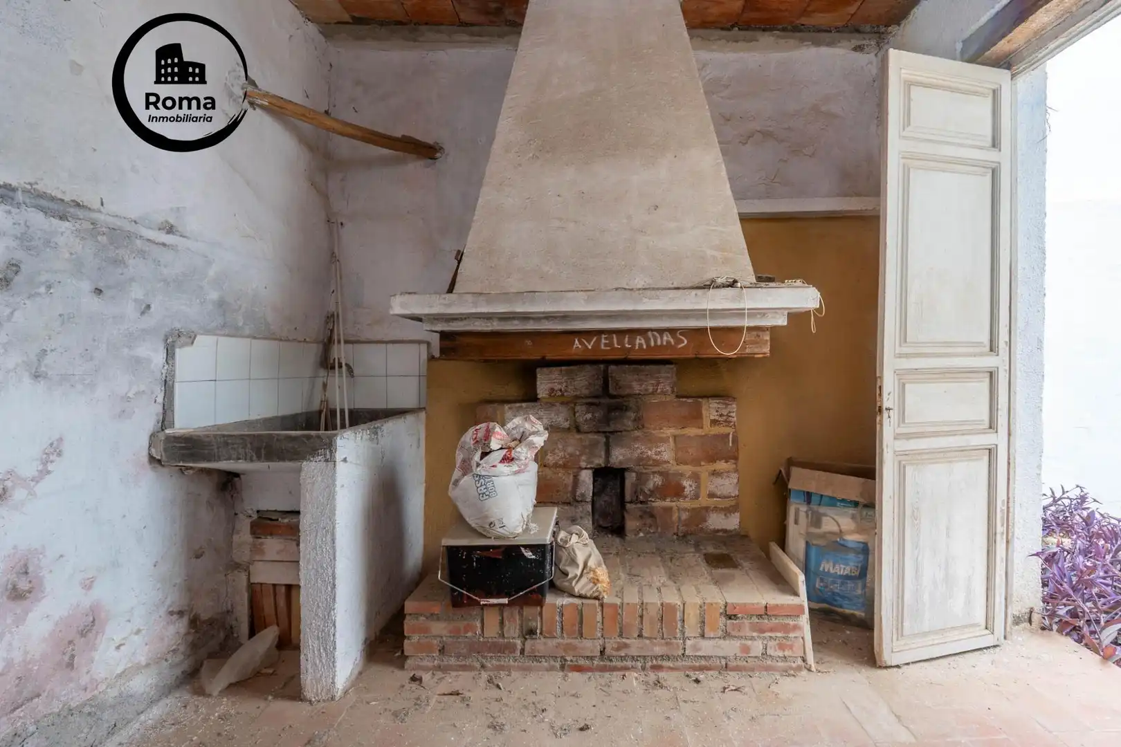 Kitchen of Houses for sale in Almuñécar