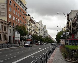 Exterior view of Flat to rent in  Madrid Capital  with Furnished, Washing machine and Microwave