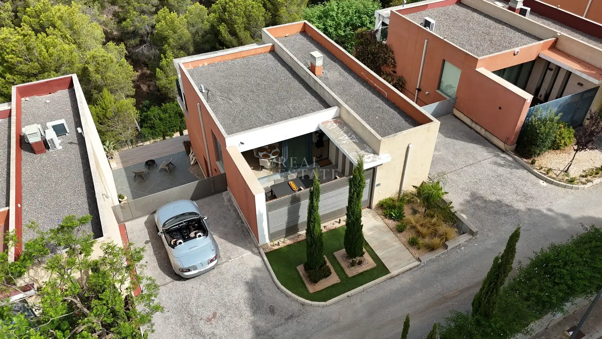 Casa amb terrassa en venda a Calle Verde