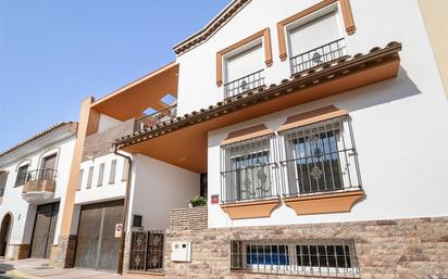 Vista exterior de Casa o xalet en venda en Cártama amb Aire condicionat, Terrassa i Piscina