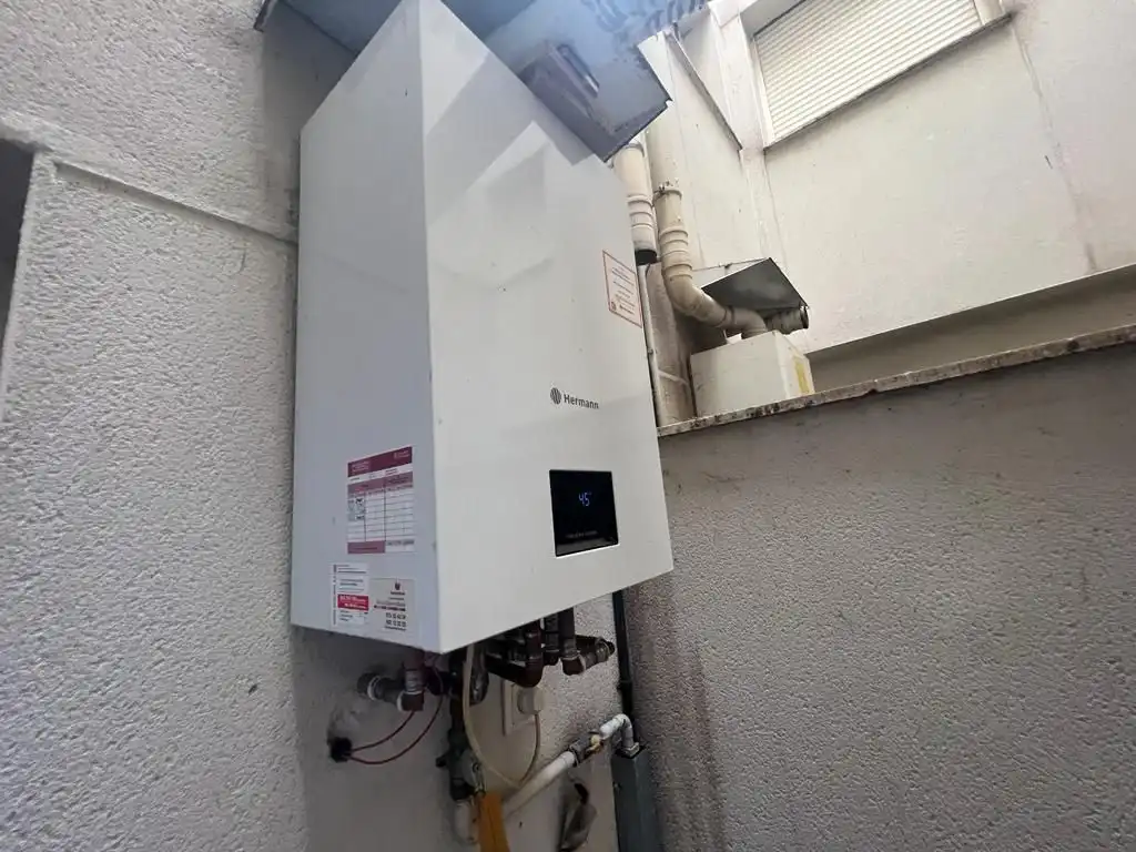 Vista exterior de Piso en venta en Torrefarrera con Aire acondicionado, Parquet y Trastero