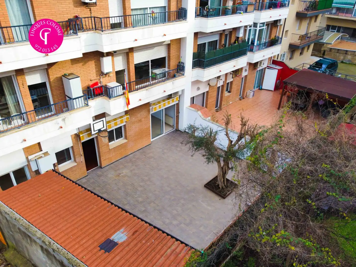 Vista exterior de Planta baixa en venda en Girona amb Aire condicionat, Calefacció i Terrassa