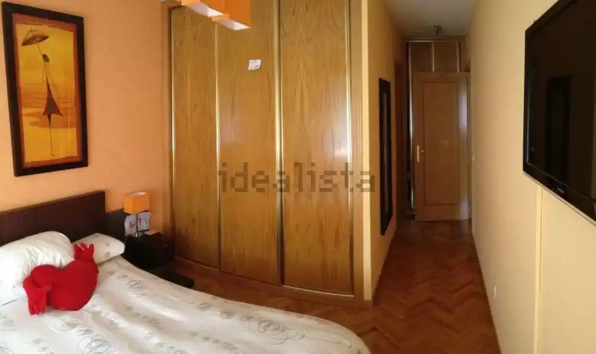 Dormitori de Casa o xalet en venda en Magaz de Pisuerga amb Piscina i Balcó