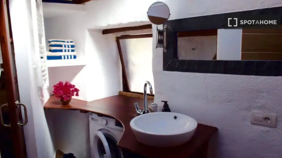 Badezimmer von Wohnungen zur untervermieten in Icod de los Vinos mit Klimaanlage, Terrasse und Möbliert