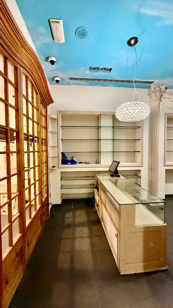 Local commercial à louer à Carrer Sant Pau, imagen 7