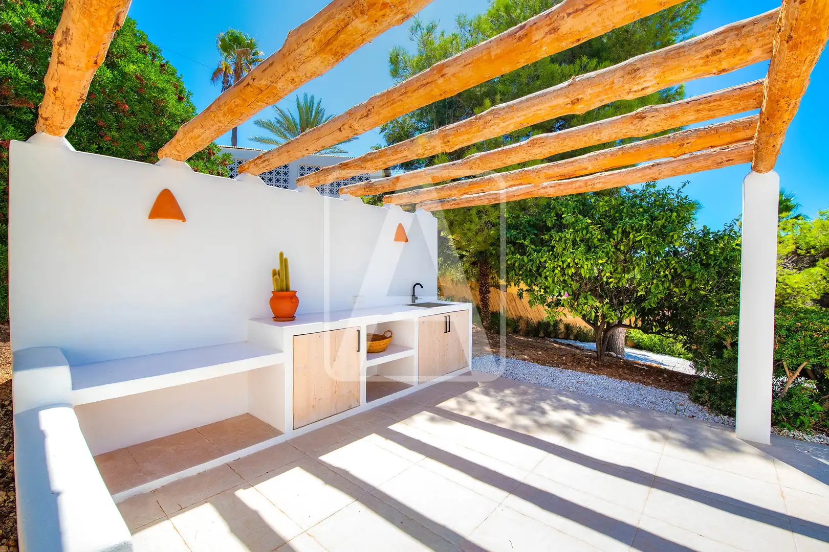 Terrassa de Casa o xalet en venda en Cala Advocat - Baladrar  