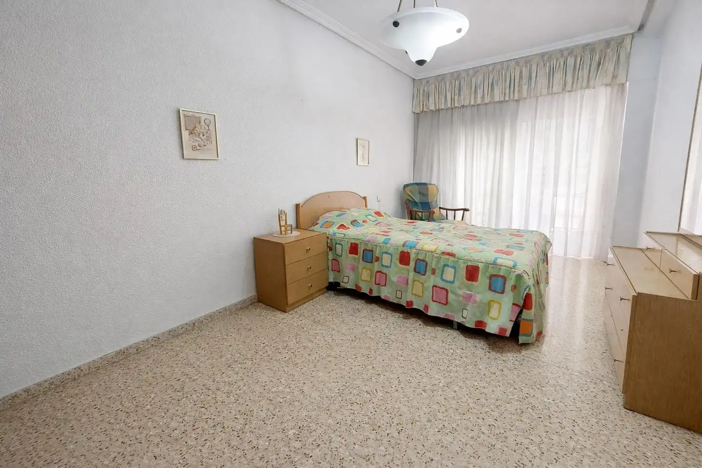 Habitación de Piso en venta en Elche / Elx con Aire acondicionado, Amueblado y Balcón