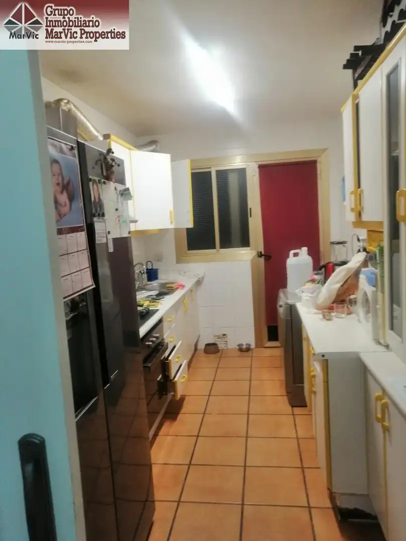 Cuina de Apartament en venda en Benidorm amb Aire condicionat, Calefacció i Terrassa