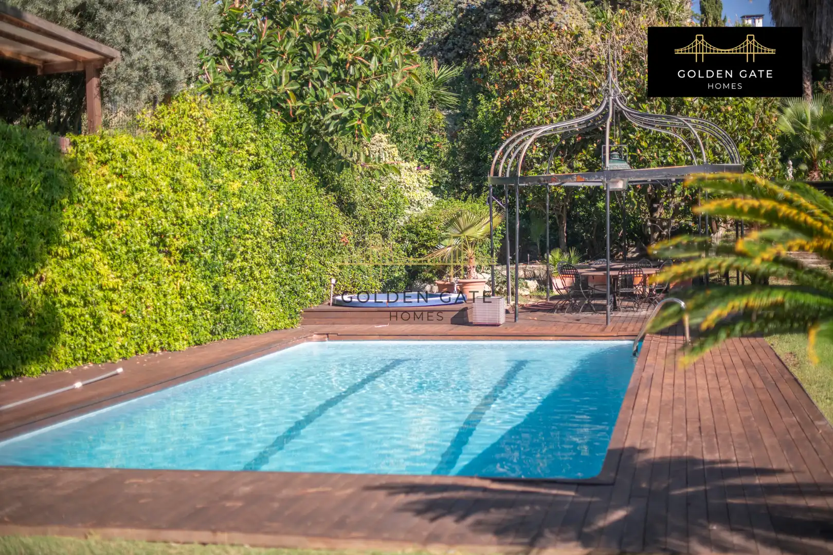 Piscina de Casa o chalet en venta en Alella con Aire acondicionado, Calefacción y Jardín privado