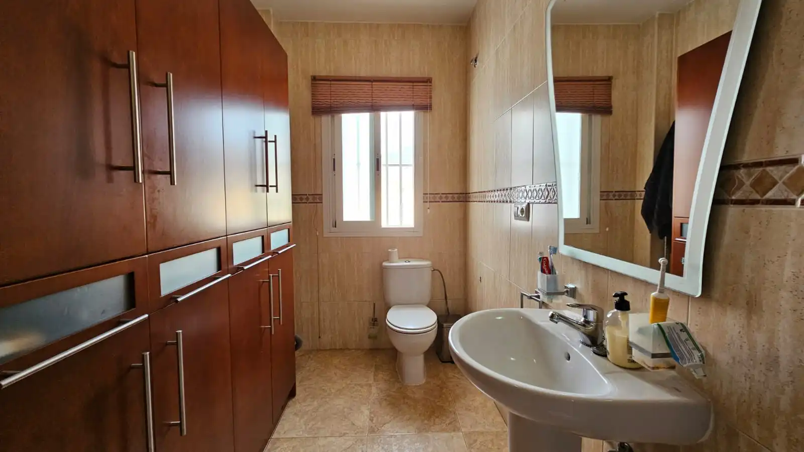 Baño de Ático en venta en El Ejido con Aire acondicionado, Terraza y Amueblado