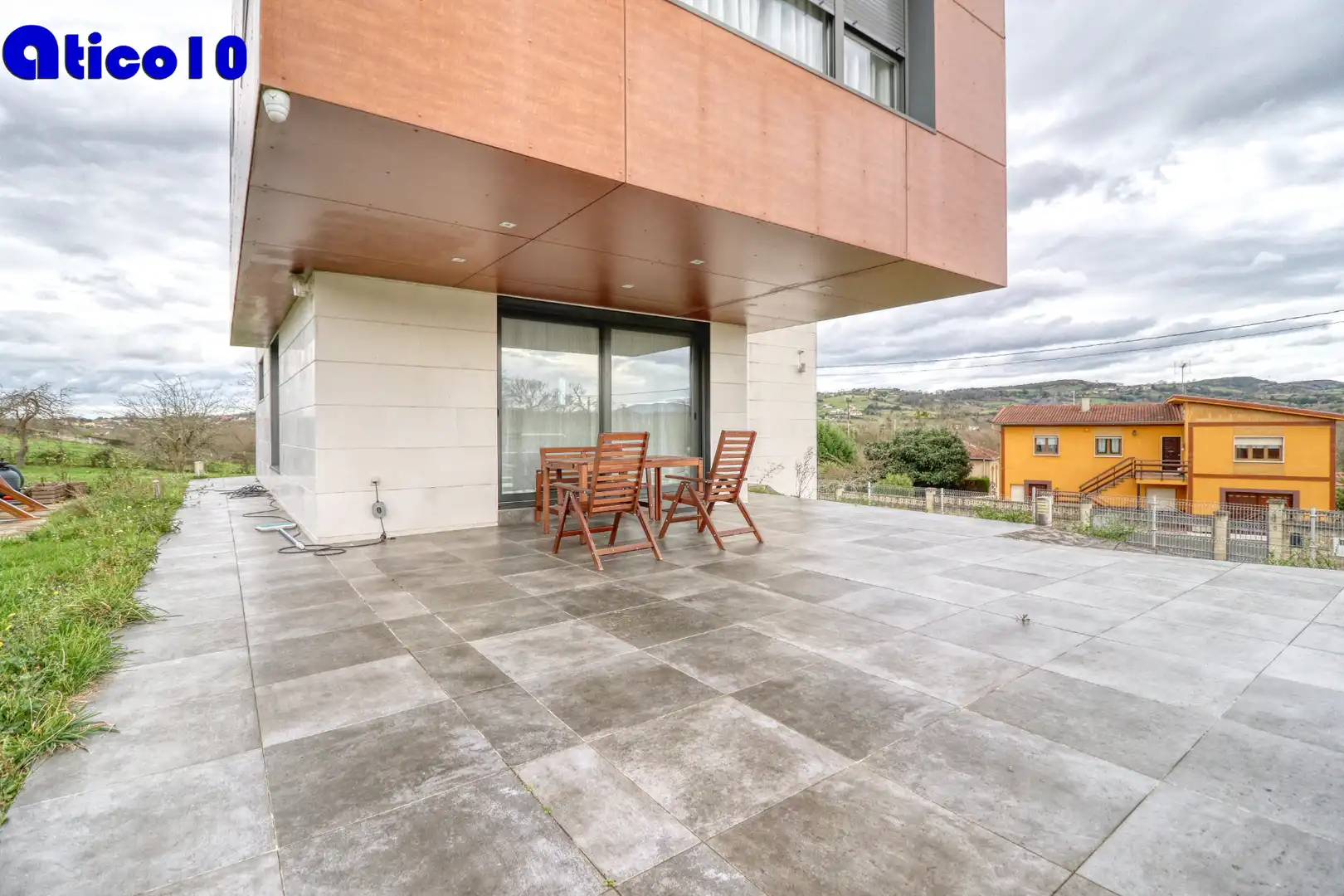 Terrasse von Haus oder Chalet zum Verkauf in Noreña mit Heizung, Parkett und Abstellraum