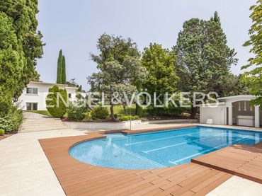 Casa con piscina in affitto a Urbanización La Moraleja