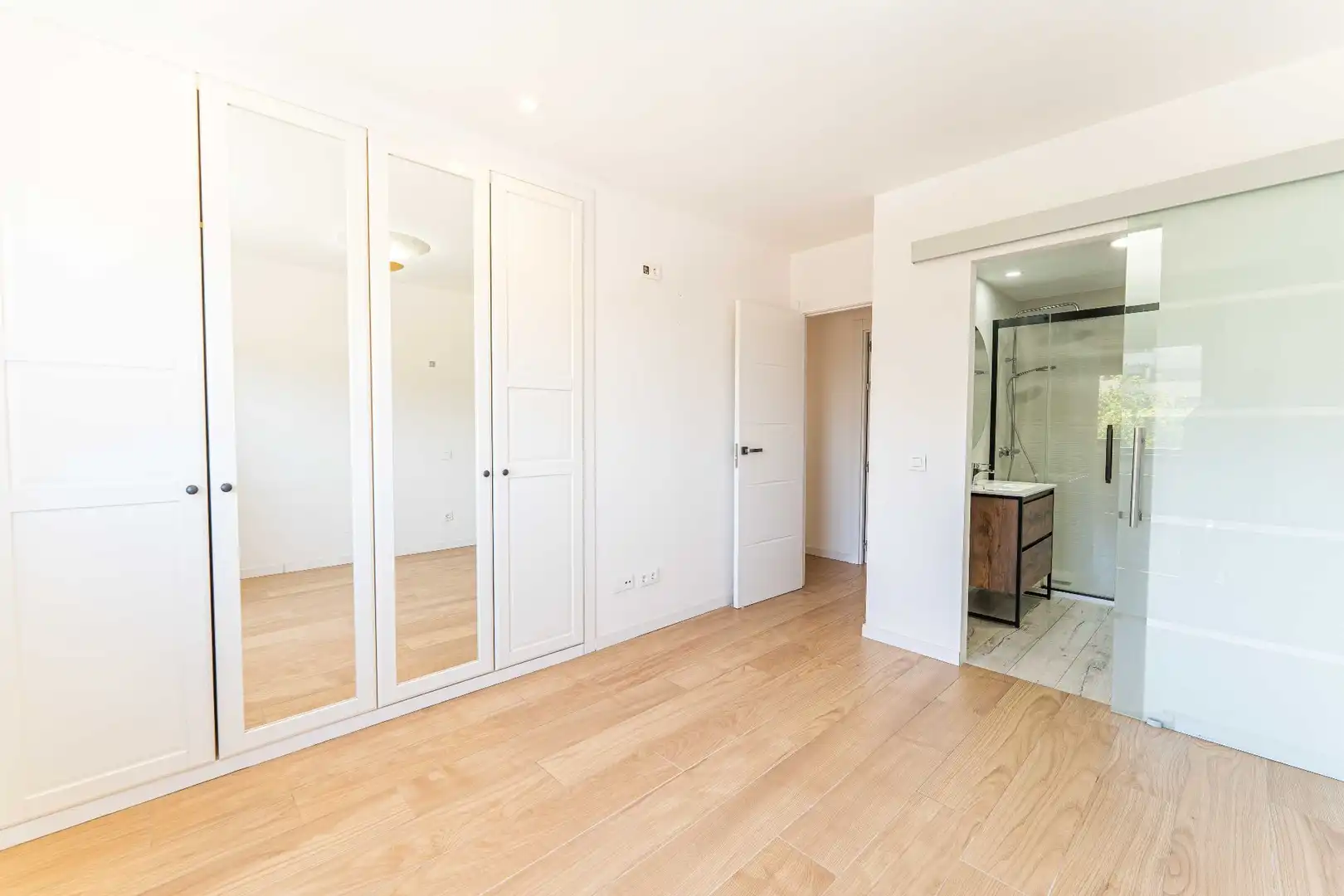 Bedroom of Flat for sale in Leganés  with Air Conditioner, Heating and Storage room
