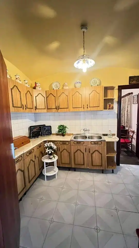 Cuina de Casa o xalet en venda en Valverde de Leganés amb Terrassa