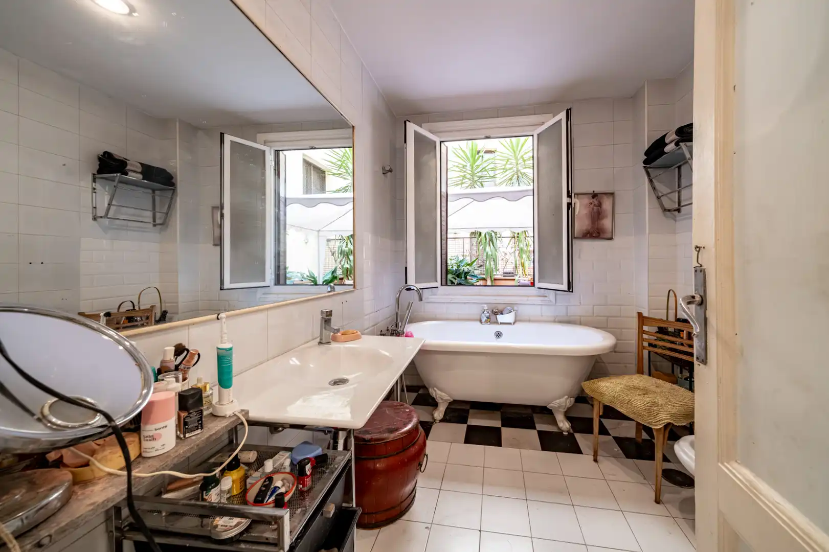 Baño de Piso en venta en Madrid con Aire acondicionado, Calefacción y Jardín privado