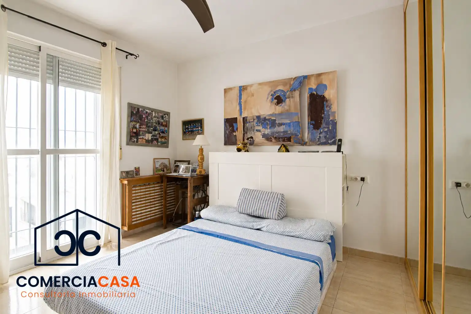 Habitación de Casa o chalet en venta en Jun con Calefacción, Trastero y Piscina