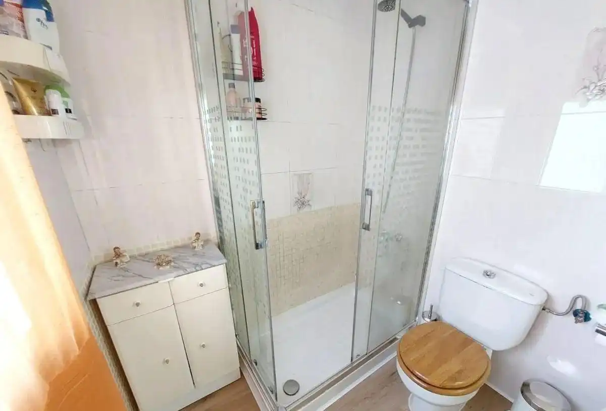 Bany de Casa o xalet en venda en Córdoba amb Aire condicionat