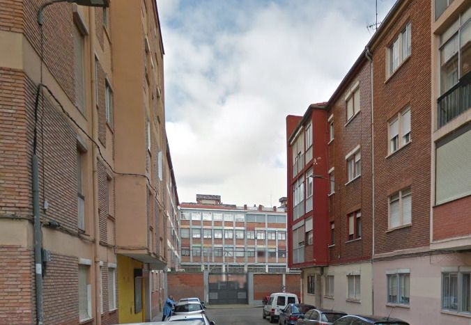 Vista exterior de Planta baja en venta en Valladolid Capital