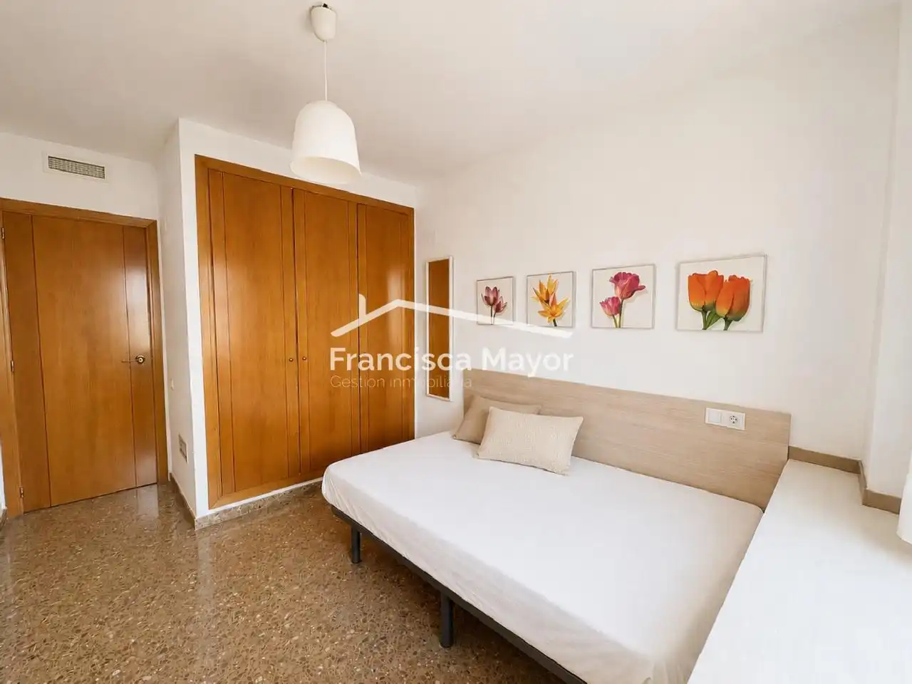Sala de estar de Piso en venta en Valencia con Aire acondicionado, Amueblado y Piscina comunitaria