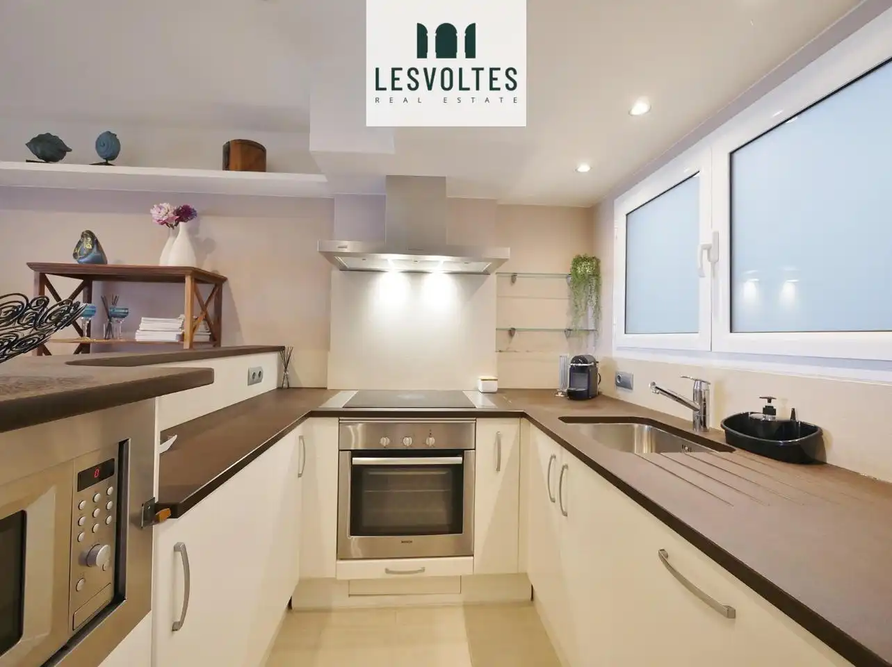 Mini appartamento con terrazza in vendita a Passeig del Mar, imagen 9