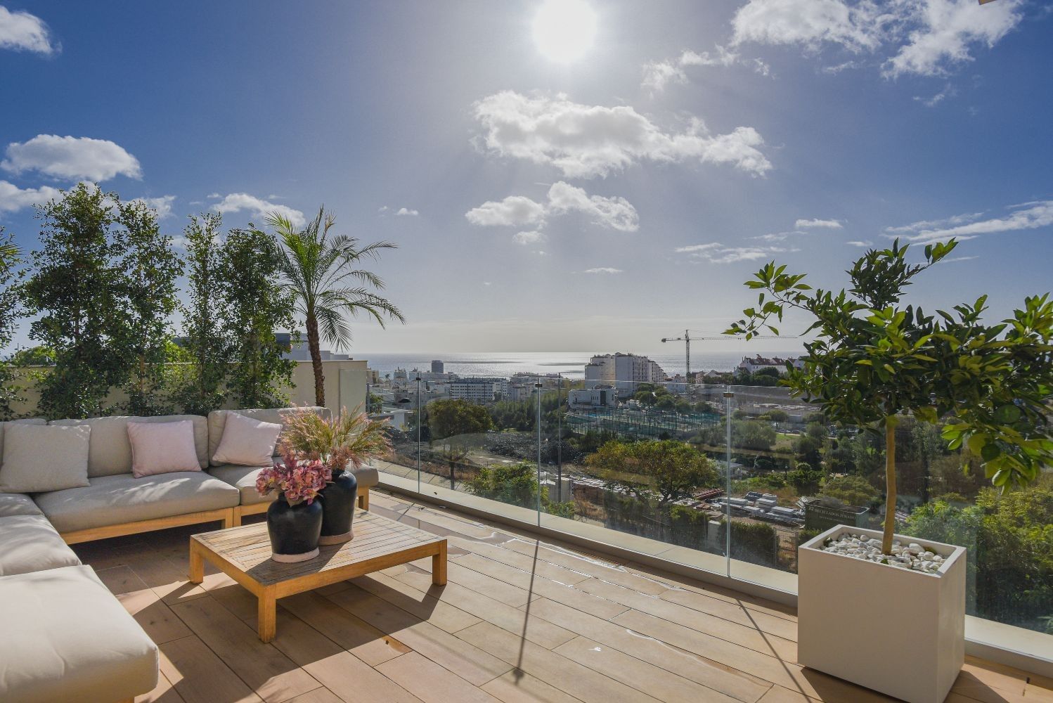 Terrace of Apartment for sale in Marbella  with Air Conditioner, Furnished and Oven