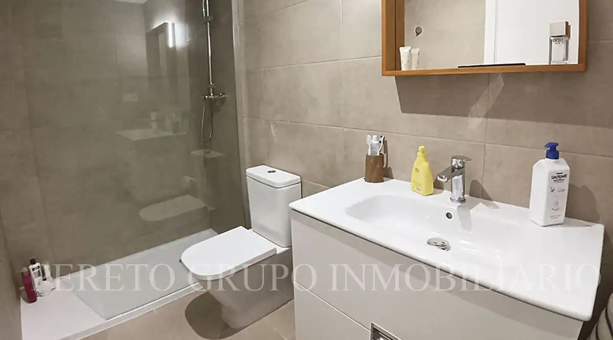 Bany de Apartament en venda en Dénia amb Aire condicionat, Calefacció i Jardí privat