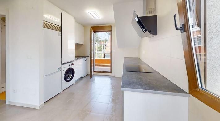 Cocina de Piso en venta en Ribeira con Trastero